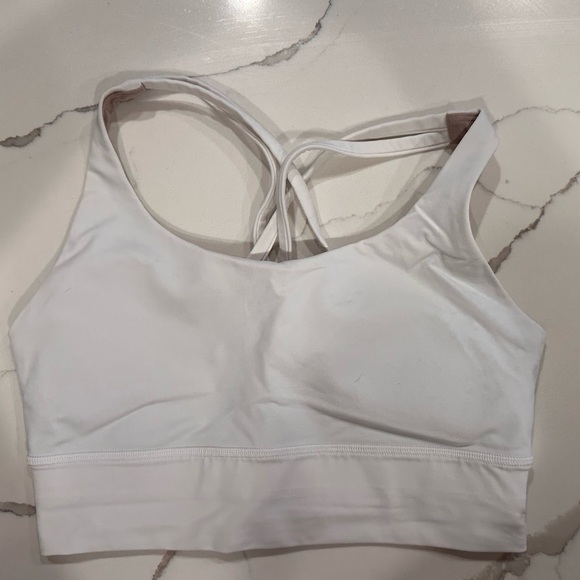 🌸Lululemon Sports Bra Size 6 White Like New🌸 - Picture 2 of 6